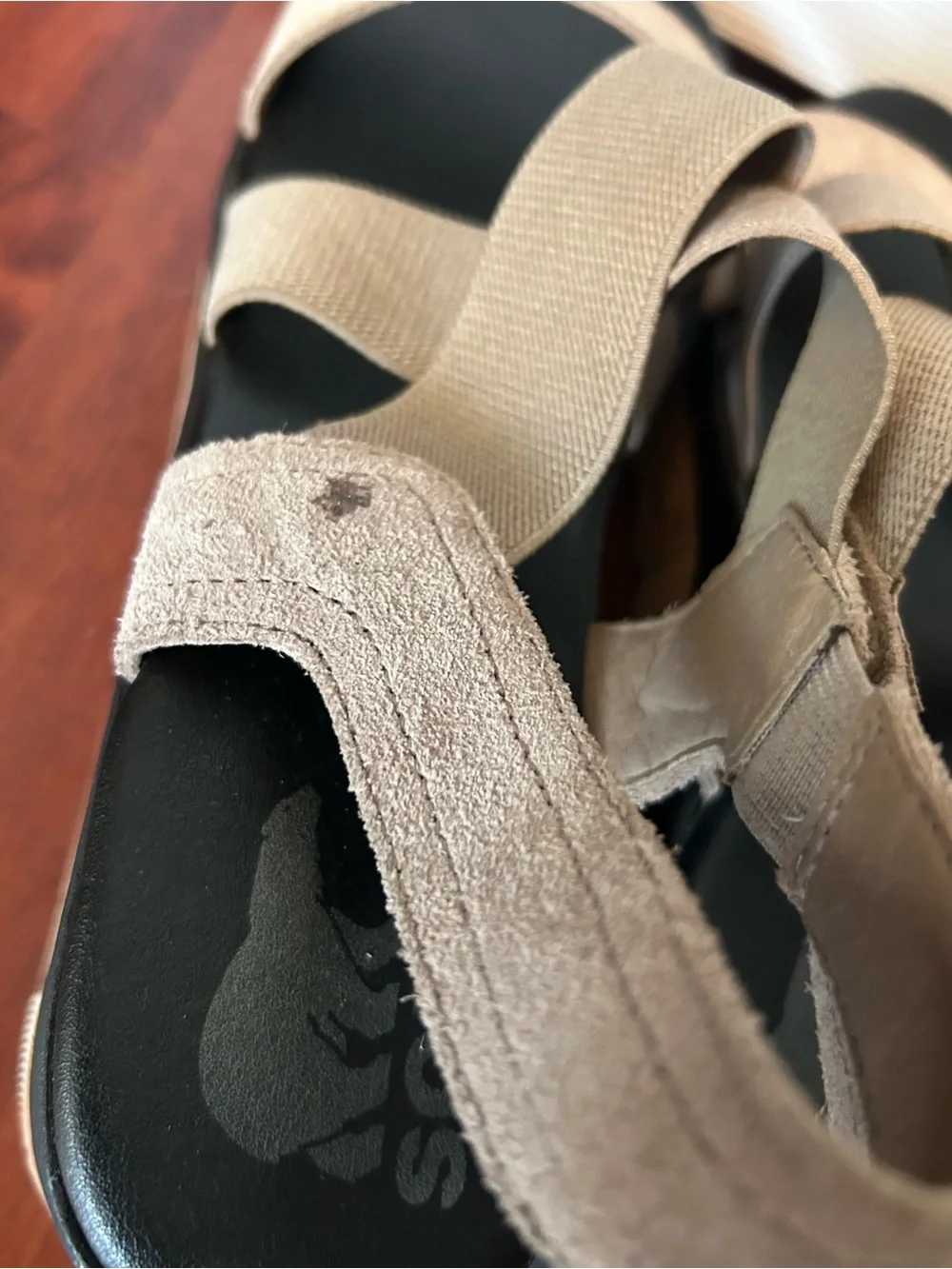 Sorel Cameron Flatform Sandal Taupe Suede Wedge Strappy Comfort Travel Chic 9.5